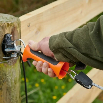Heavy Duty Gate Handle with Rubber Grip Cord/Wire - Image 2